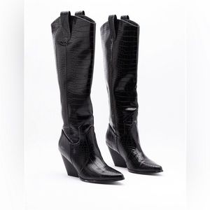 Black boots